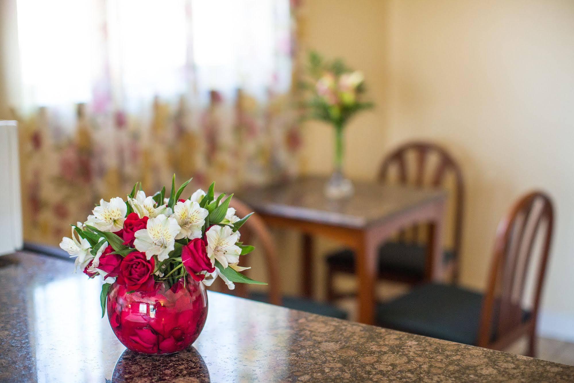 Beachwalker Inn & Suites Pismo Beach Bagian luar foto
