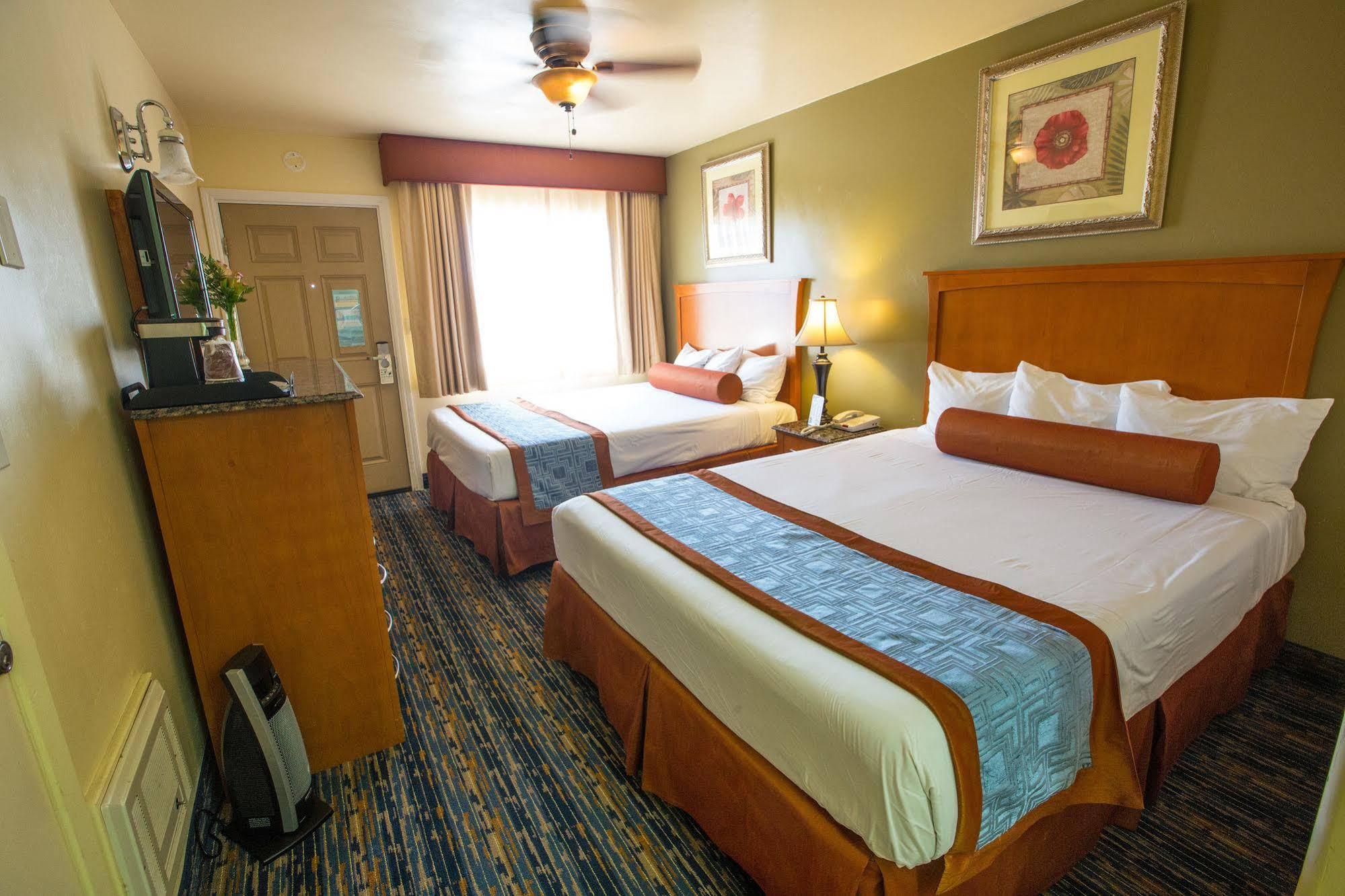 Beachwalker Inn & Suites Pismo Beach Bagian luar foto