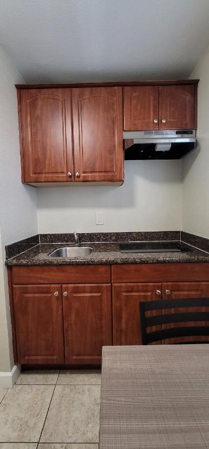 Beachwalker Inn & Suites Pismo Beach Bagian luar foto
