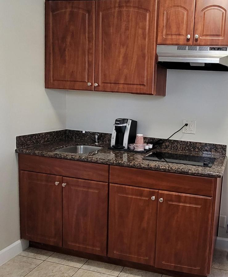 Beachwalker Inn & Suites Pismo Beach Bagian luar foto